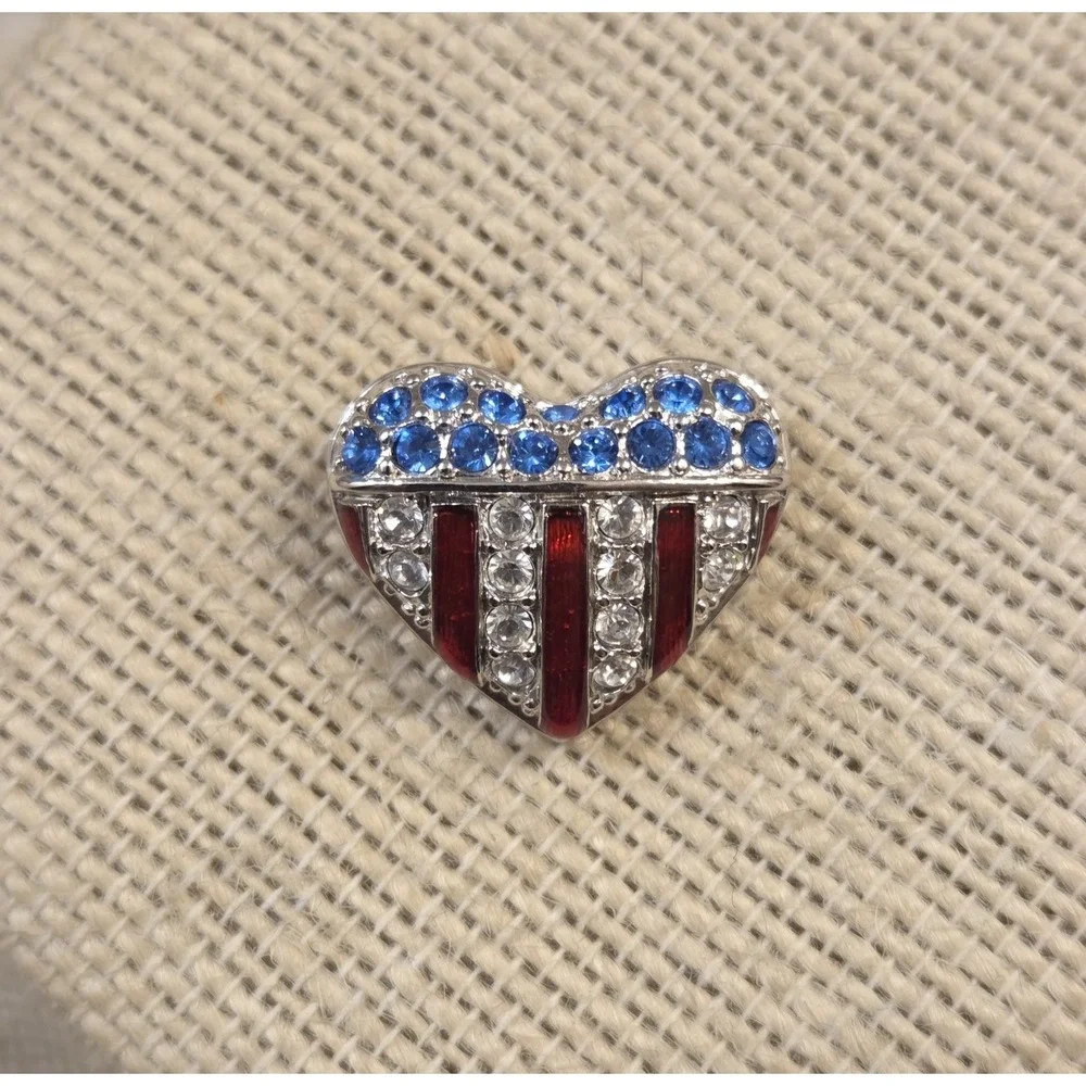 Swarovski Crystal Brave‎ Heart American Flag Patriotic Commemorative Tack Pin